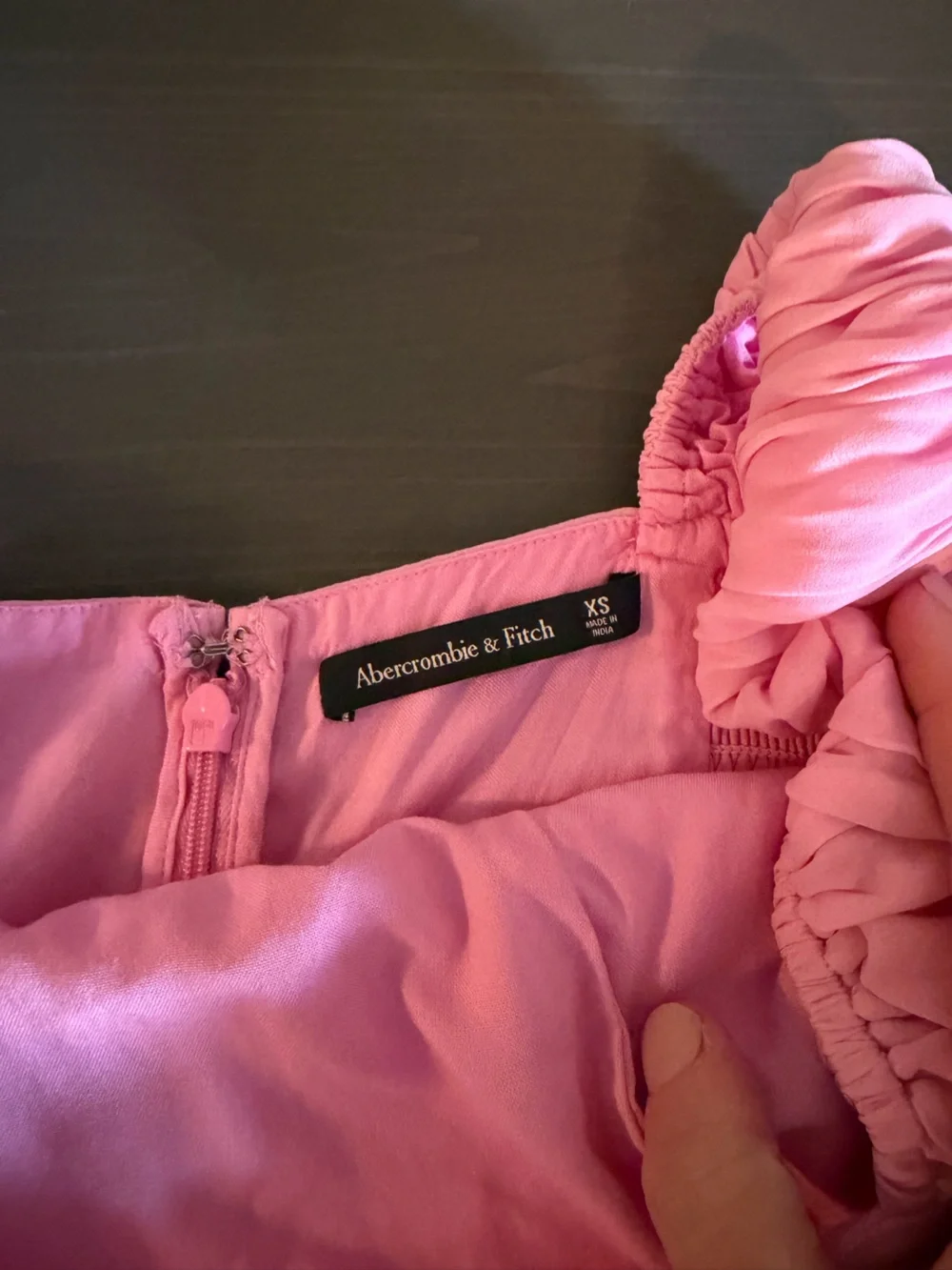 Abercrombie & Fitch elegant pink